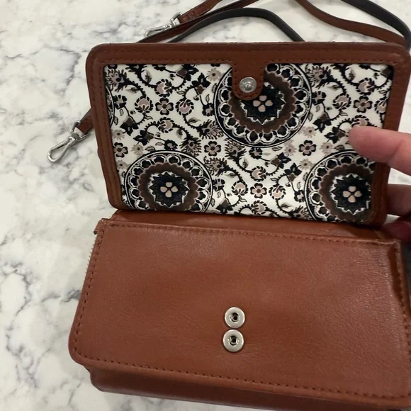 Vera Bradley leather crossbody wallet or wristlet. Cognac leather. Gently used. - Picture 5 of 9